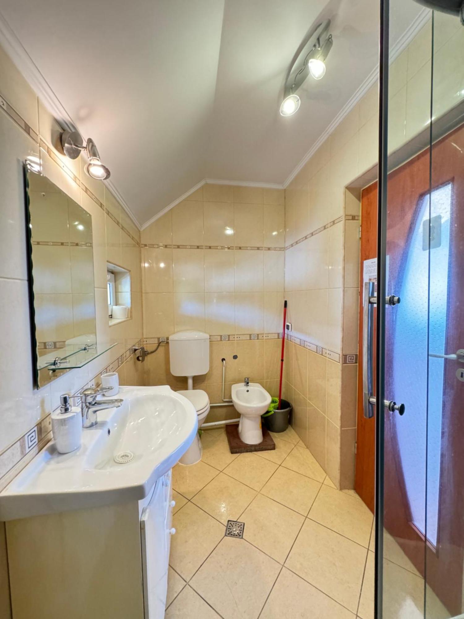 Flh - Mira Apartments Sibiu Eksteriør billede