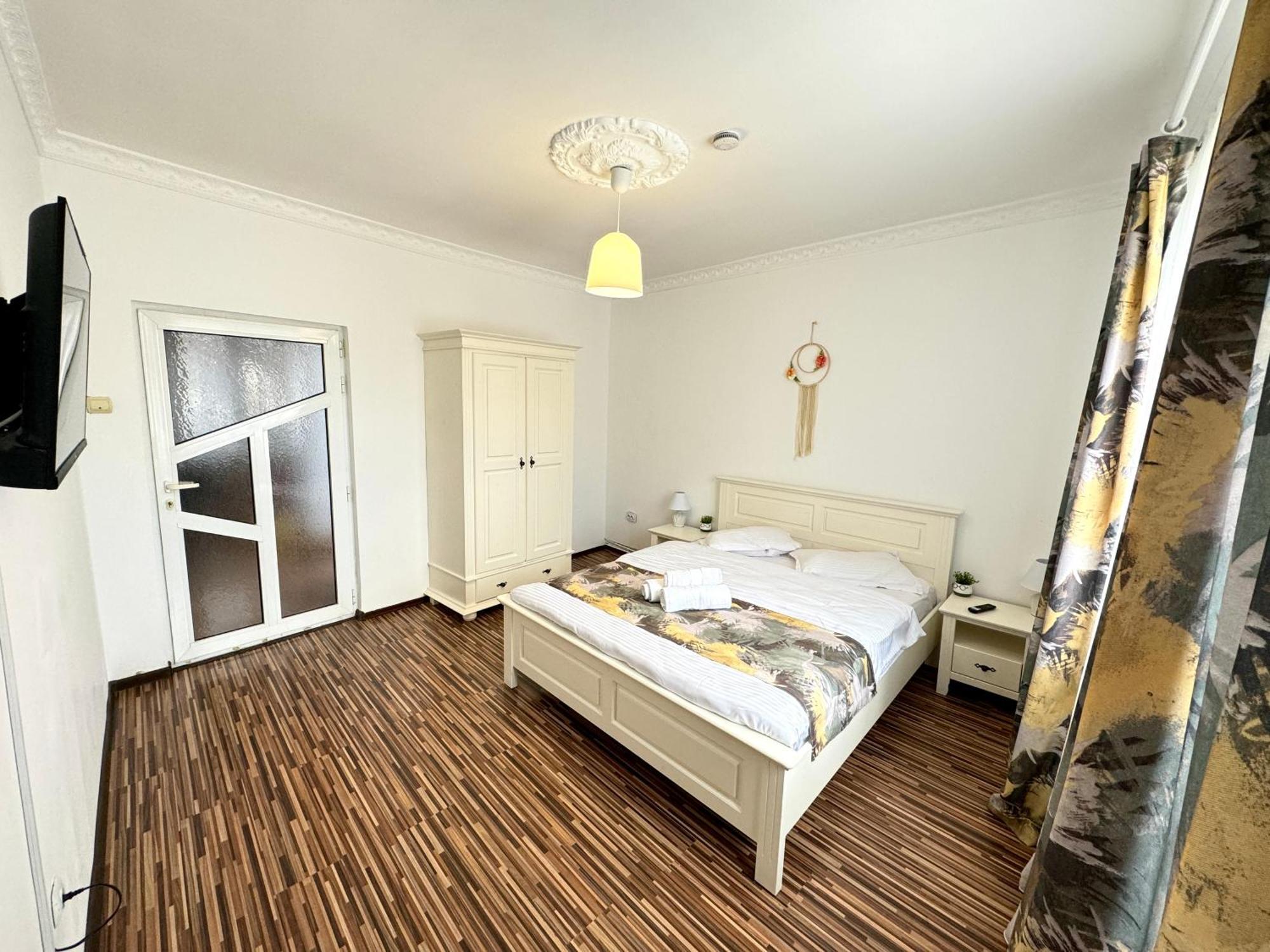 Flh - Mira Apartments Sibiu Eksteriør billede